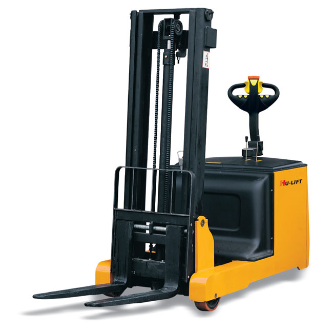 平衡重式全电动堆高车